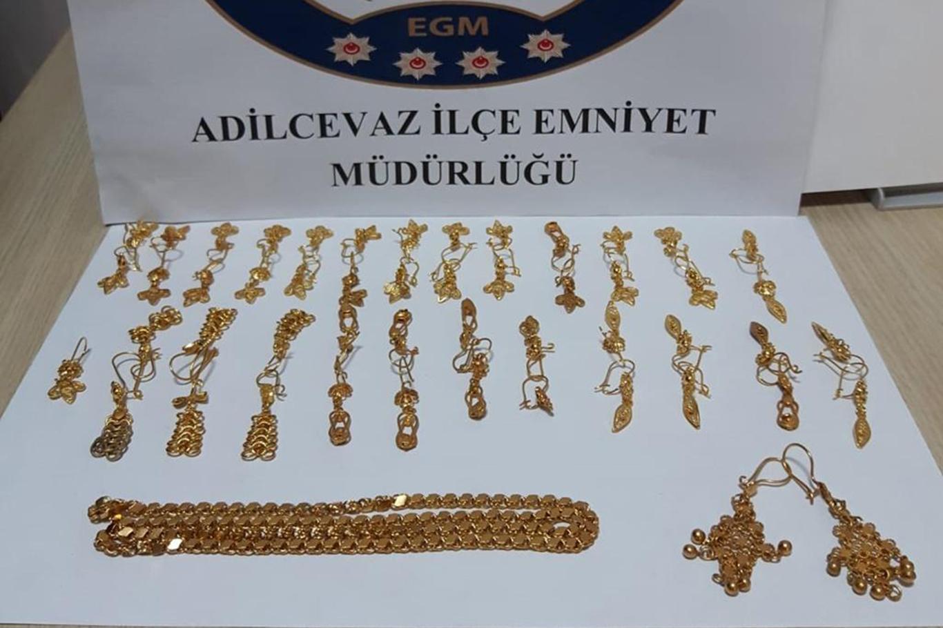 Bitlis’te kuyumcuya sahte altın satmaya çalışan şahıs gözaltına alındı